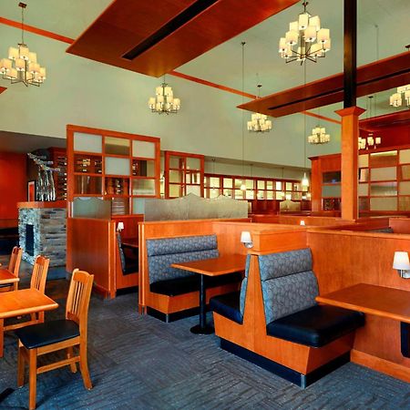 Four Points By Sheraton Edmonton Gateway Buitenkant foto